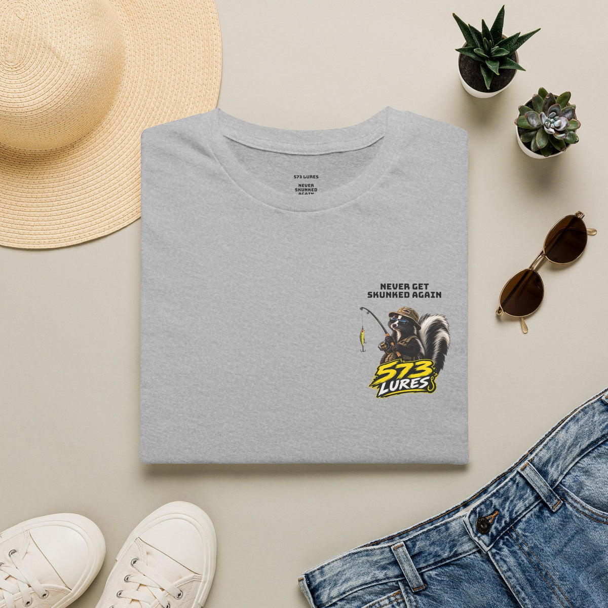 T-Shirt Never Get Skunked Again, Catch More Fish Fishing Graphic Tee