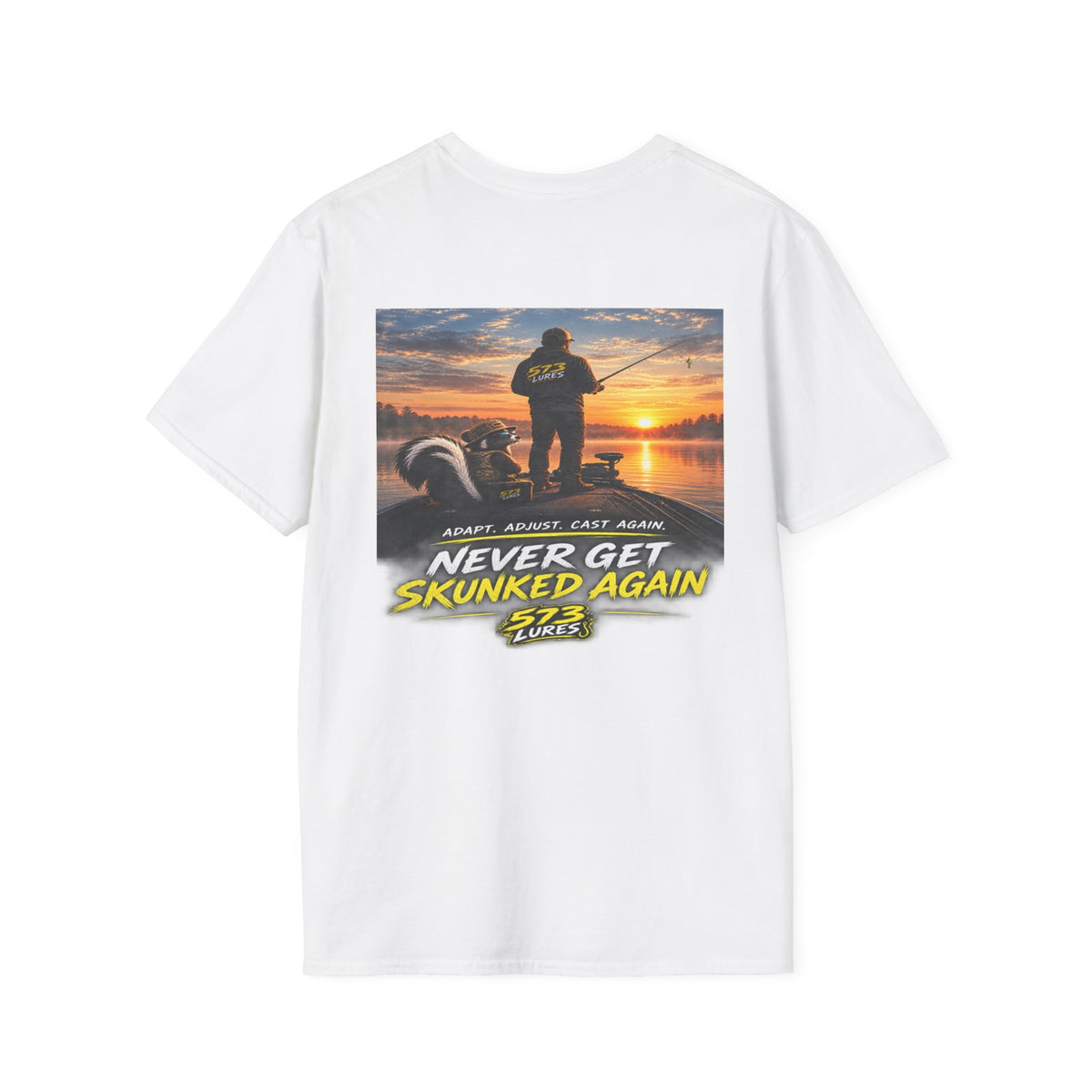 T-Shirt Never Give Up, the Cast Bass Fishing Graphic Tee Never Get Skunked Again